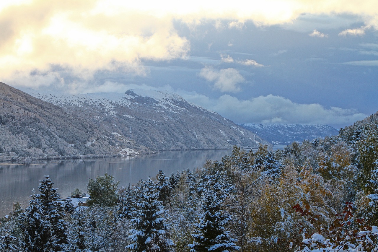 【湖北恩施天气预报15天,恩施下雨还能去旅游吗】
