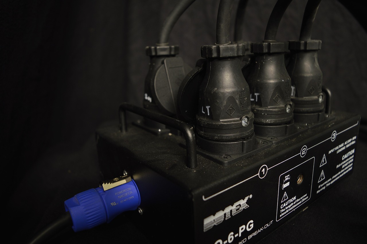 汽车蓄电池前十品牌.电车电池厂家？